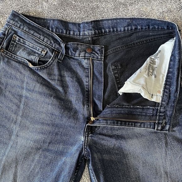 Levis 550 Men's 36x36 Medium Wash Relaxed Fit Straight Leg Jeans - Picture 4 of 9